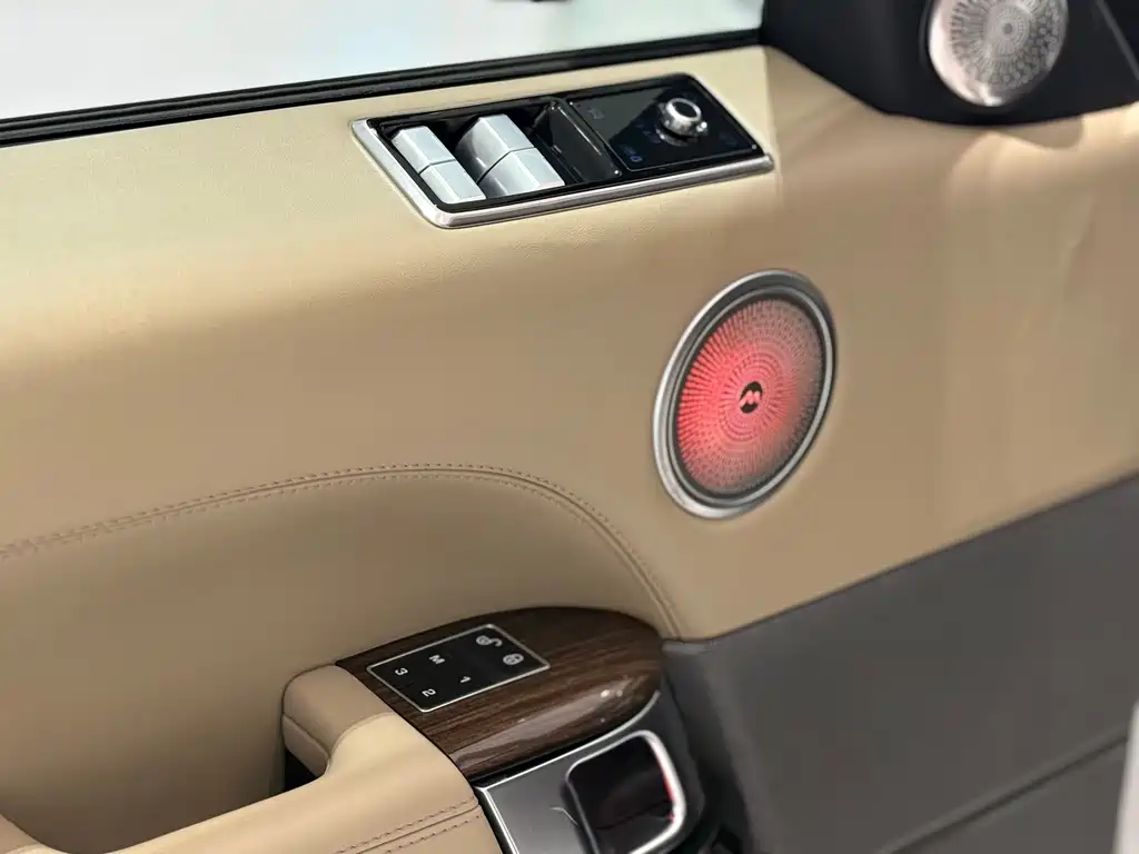 Land Rover Sport 2014 — фото 11