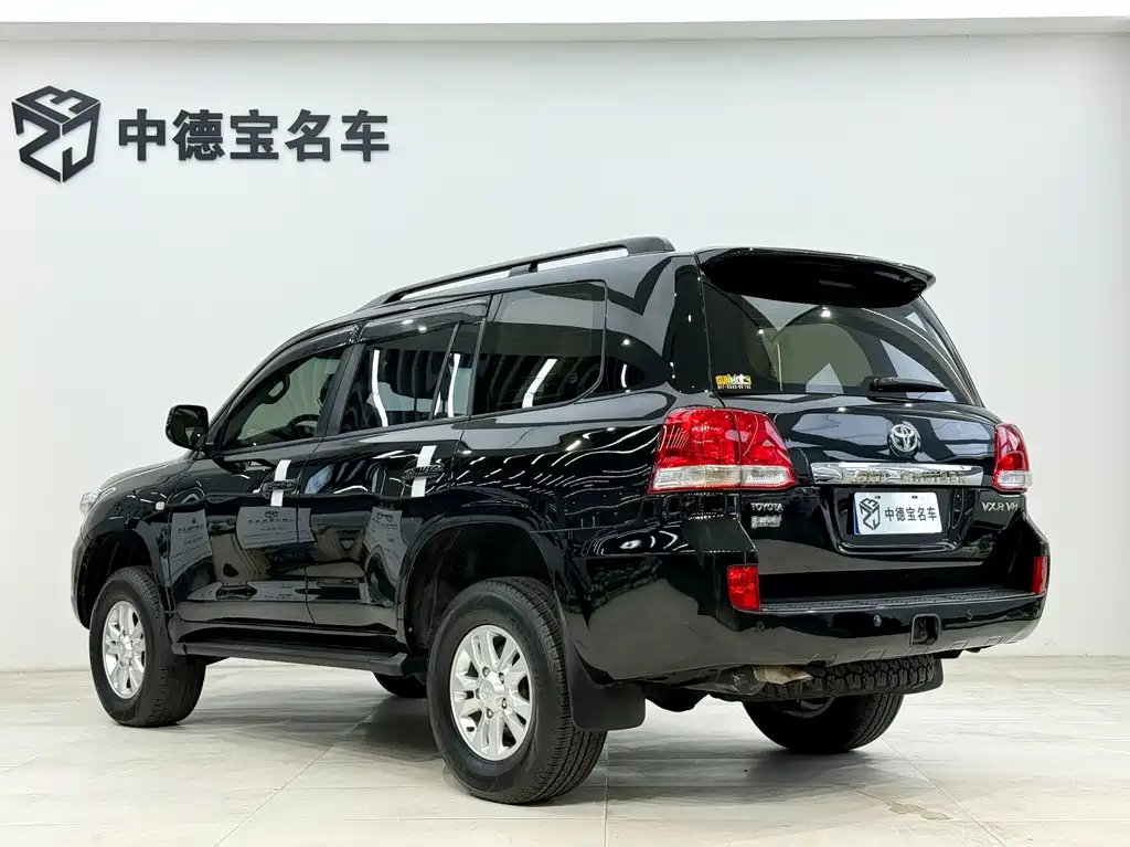 Toyota Land Cruiser 2008 — фото 4