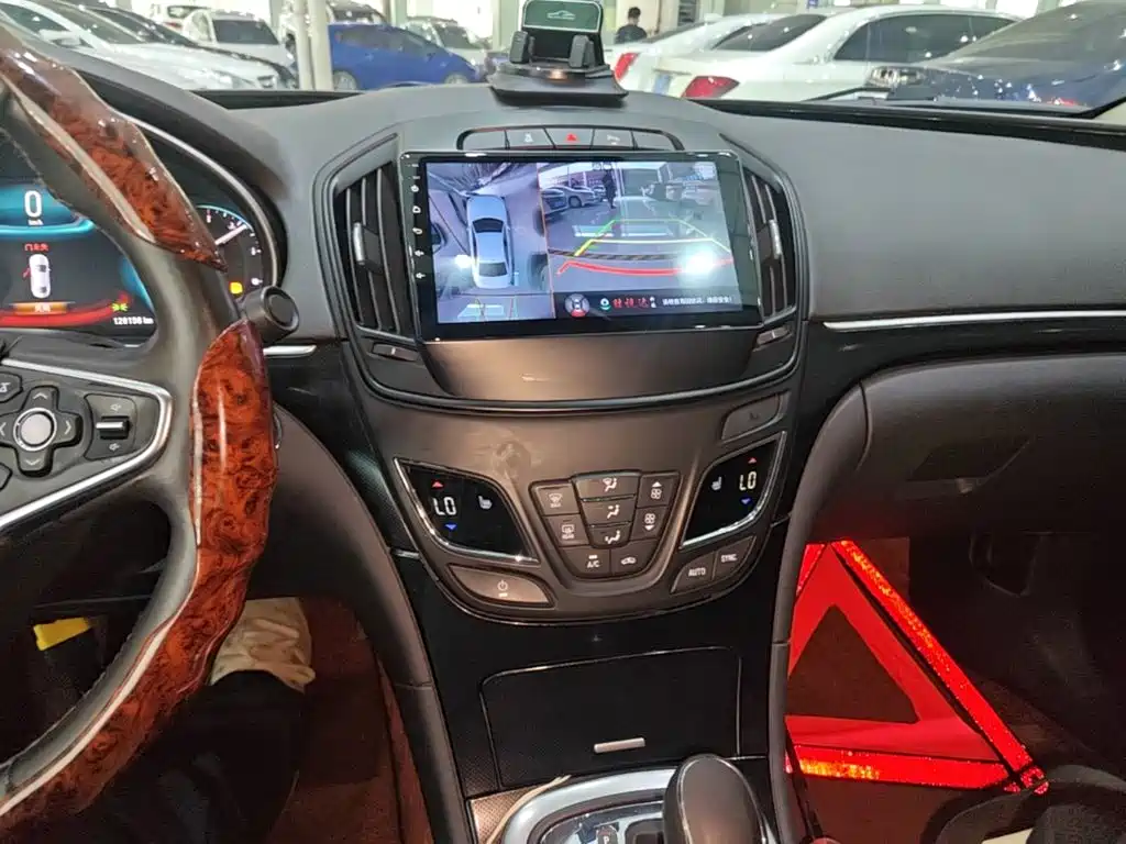 Buick Regal 2015 — фото 13