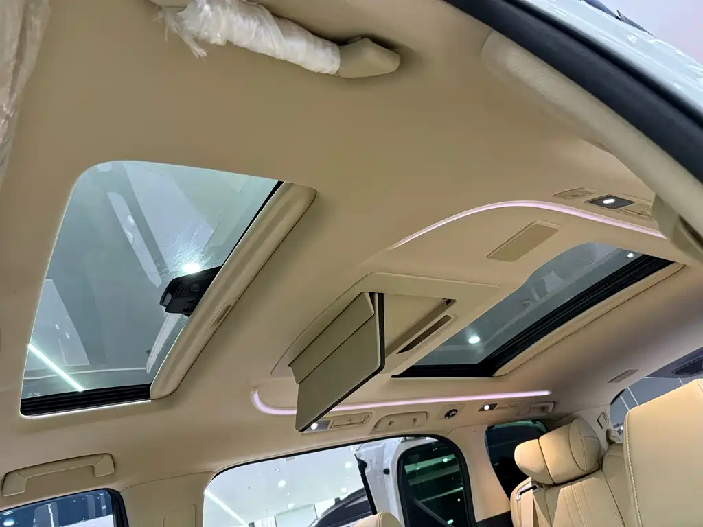 Toyota Vellfire 2022 — фото 20