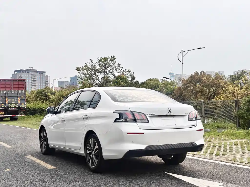 Peugeot 408 2019