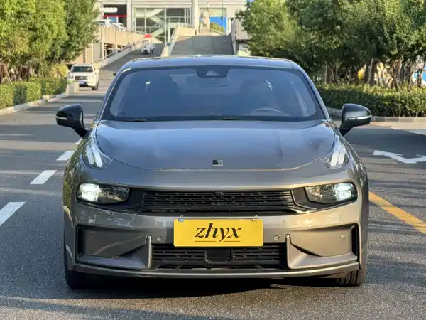 Lynk & Co 03 2022