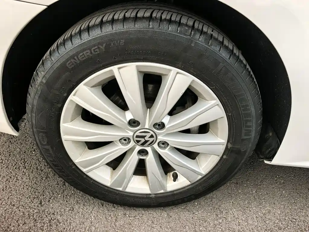 Volkswagen Sagitar 2015 — фото 17
