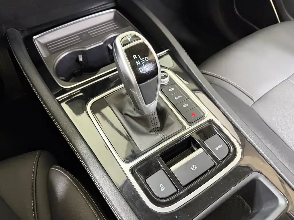 BYD MAX 2022 — фото 18