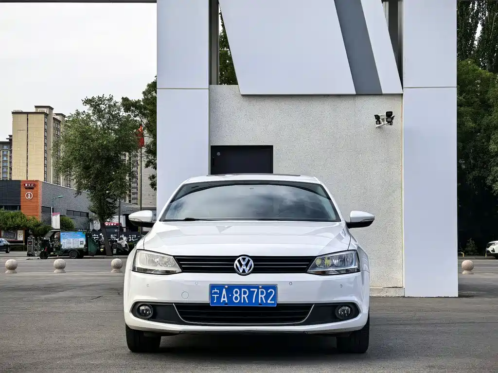 Volkswagen Sagitar 2015 — фото 2