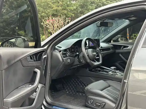Audi A4L 2023