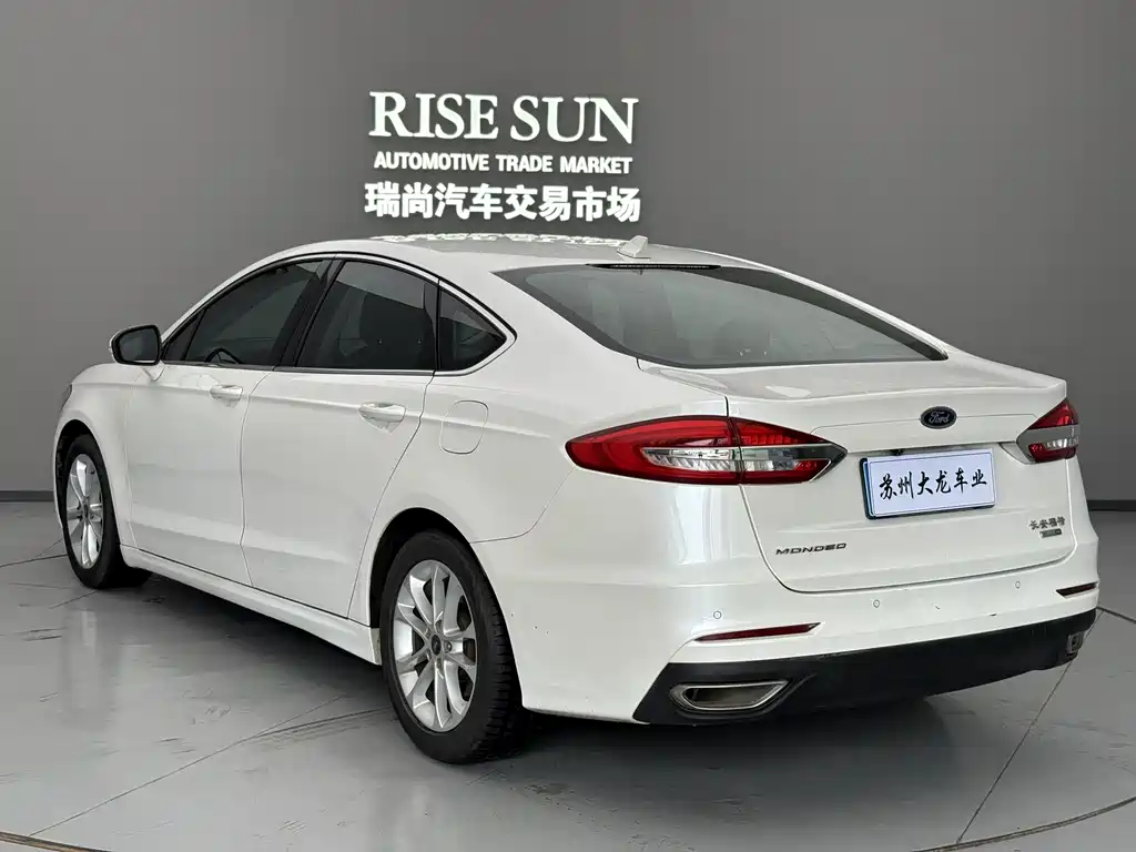 Ford Mondeo 2020 — фото 10