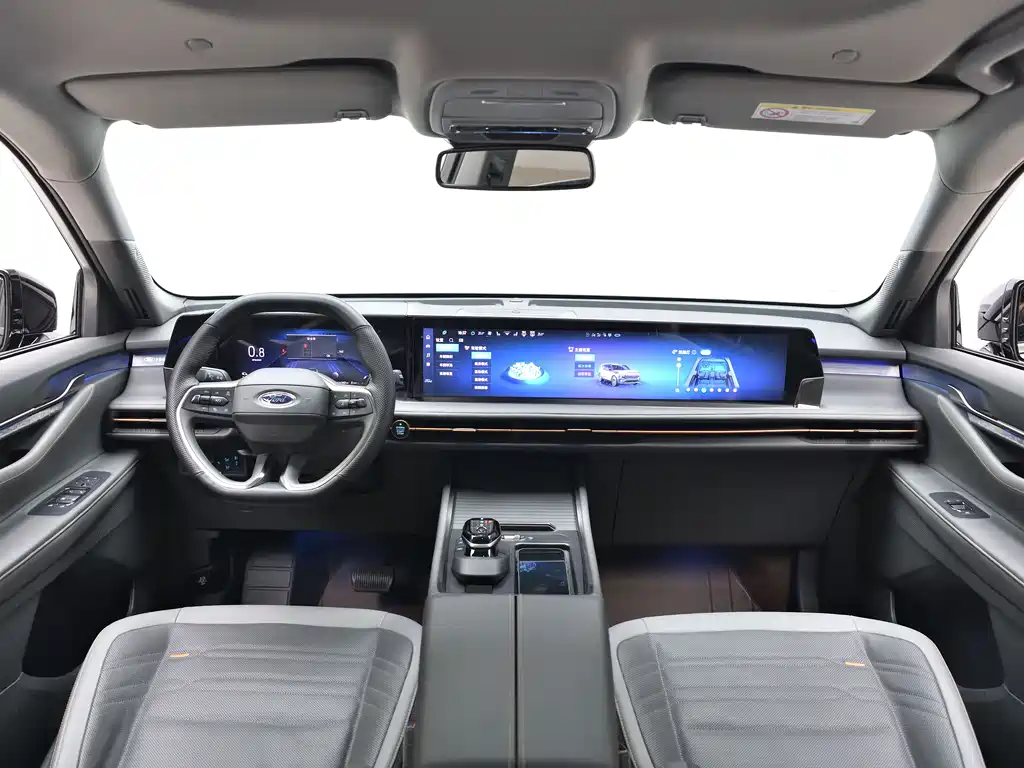 Ford Edge 2023 — фото 15