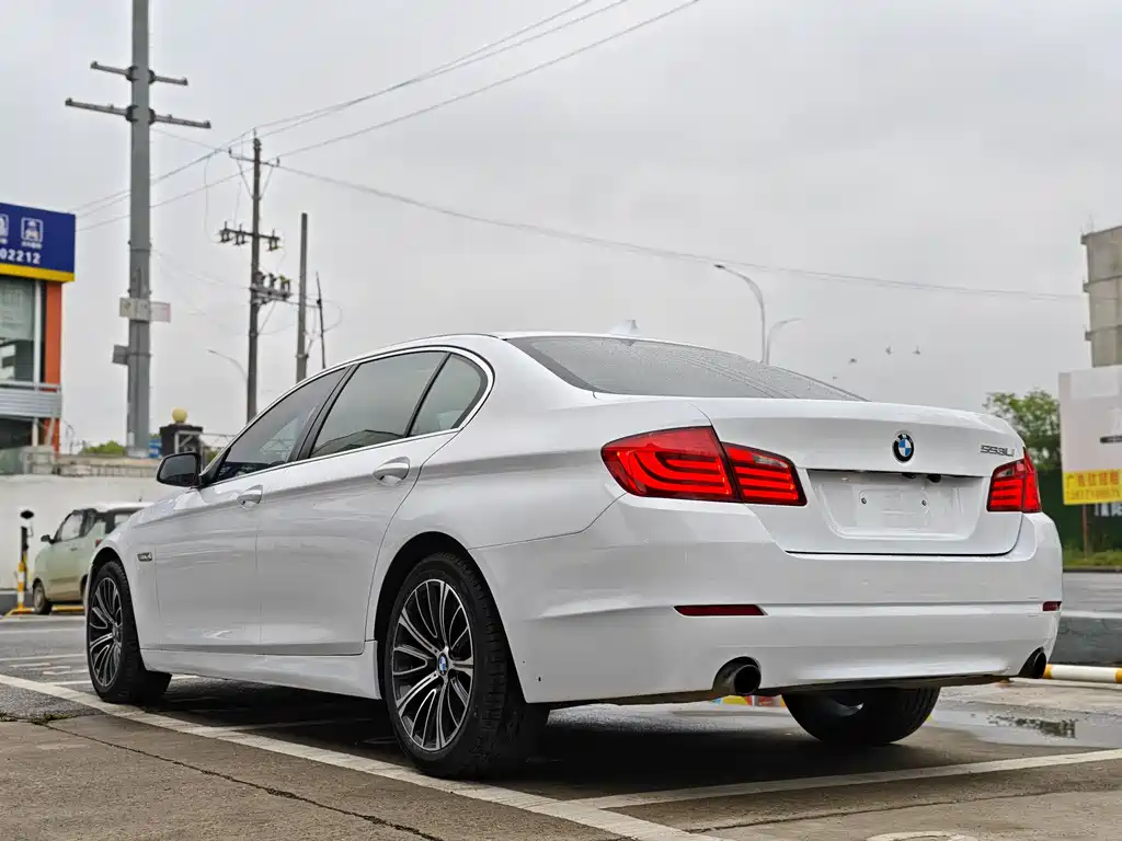 BMW 5 Series 2013 — фото 6