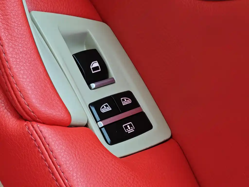 BMW 5 Series 2013 — фото 12