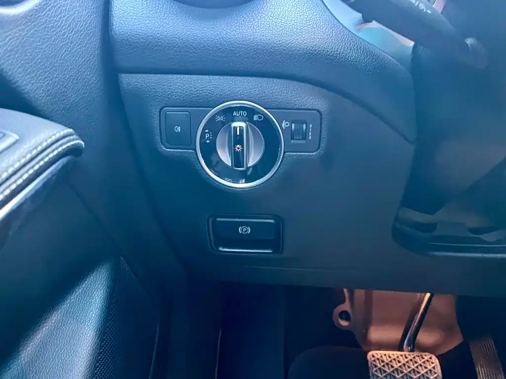 Mercedes-Benz CLA 2018 — фото 19