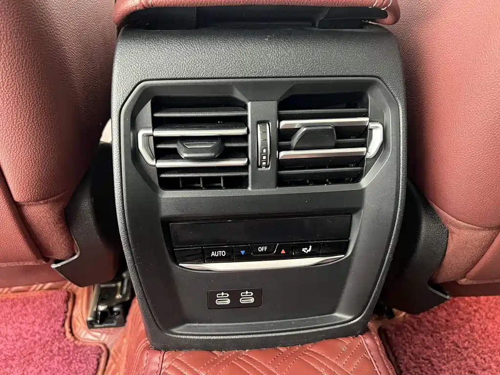 BMW 3 Series 2023 — фото 17