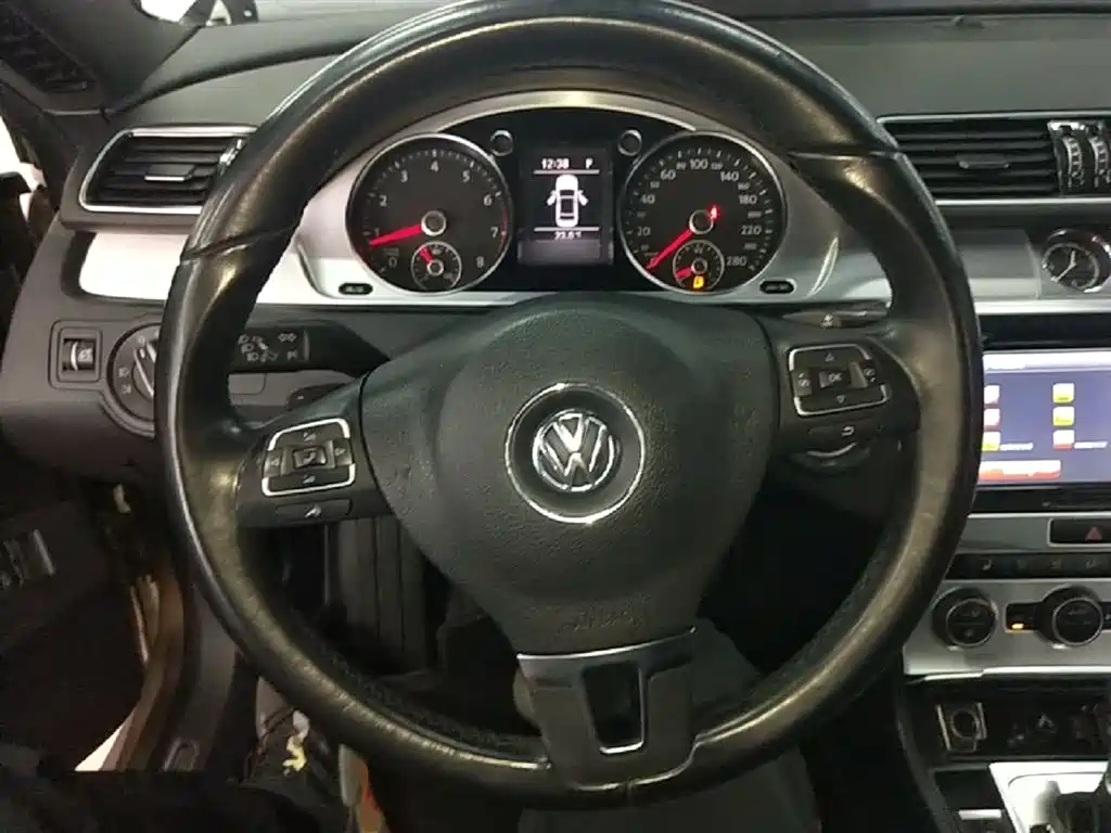 Volkswagen CC 2018 — фото 11