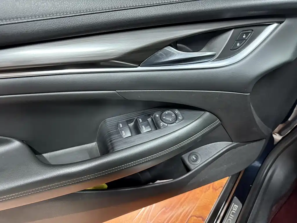 Buick LaCrosse 2020 — фото 10