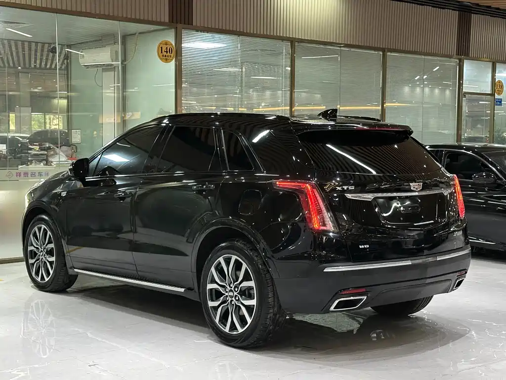 Cadillac XT5 2022 — фото 4