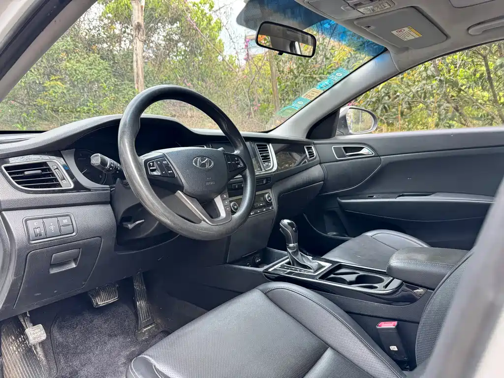 Hyundai Mistra 2015 — фото 9