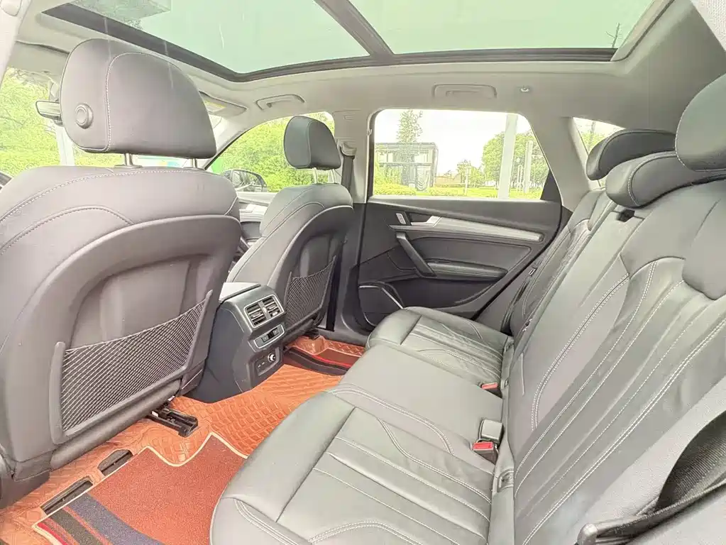 Audi Q5L 2023