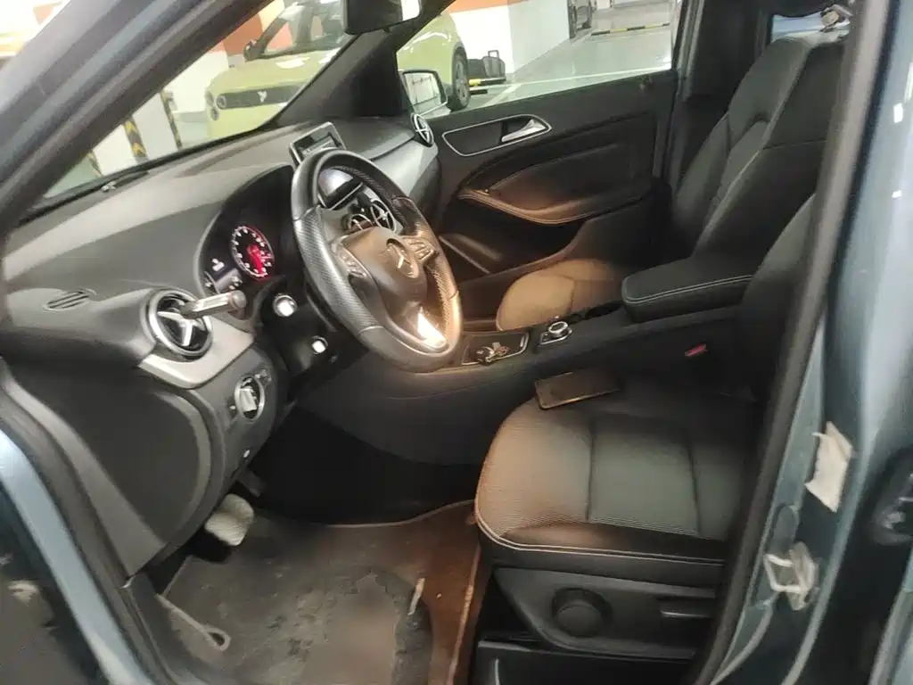 Mercedes-Benz B-Class 2015 — фото 15