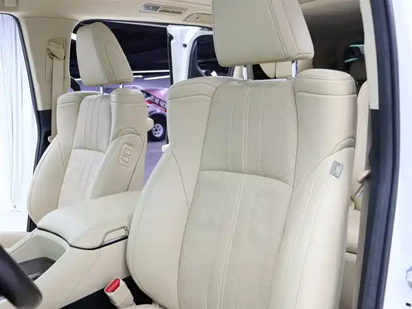 Toyota Alphard 2021