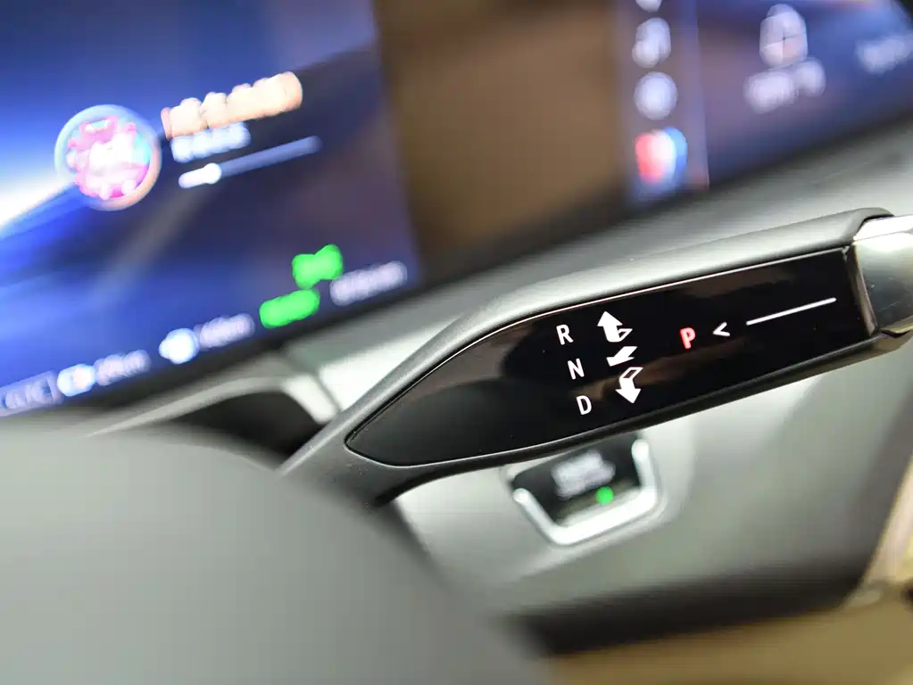 Buick GL8 Hybrid 2025 — фото 15