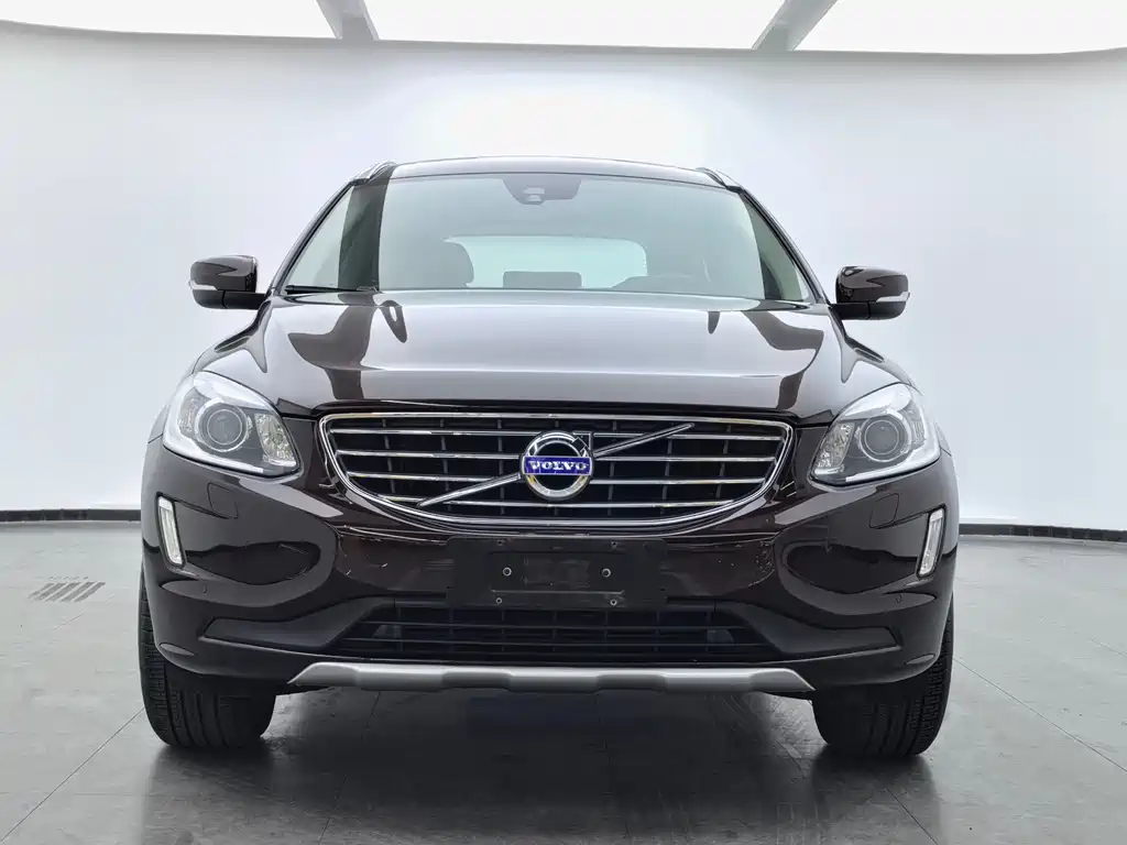 Volvo XC60 2017 — фото 2