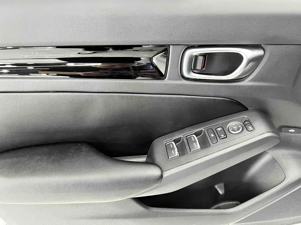 Honda Civic 2022 — фото 8