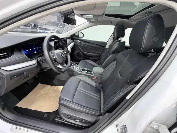 Skoda Octavia 2023