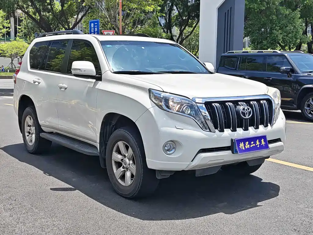 Toyota Prado 2017 — фото 3