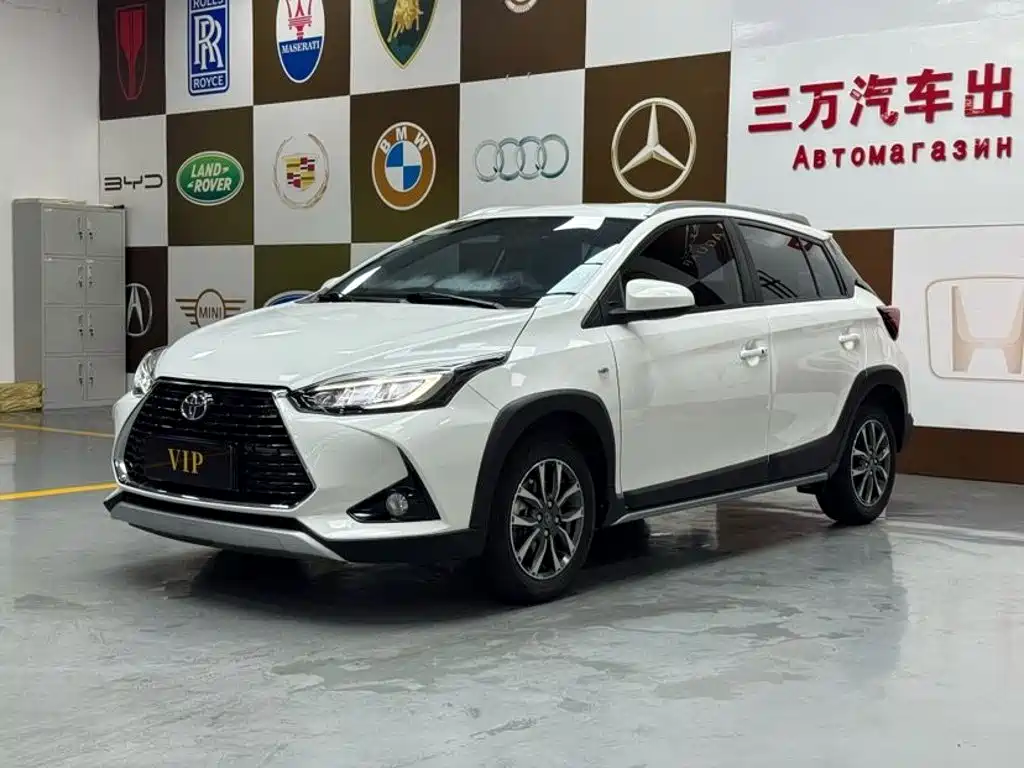 Toyota Yaris L 2022