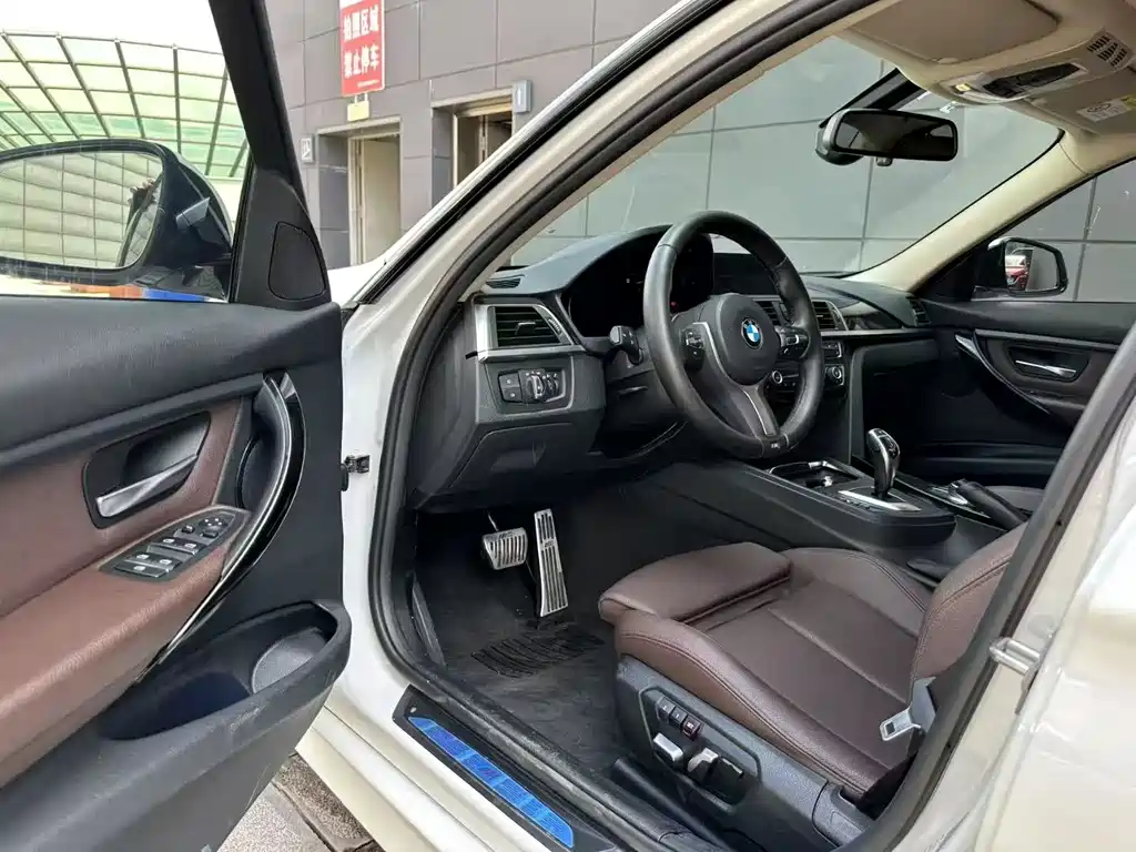 BMW 3 Series 2019