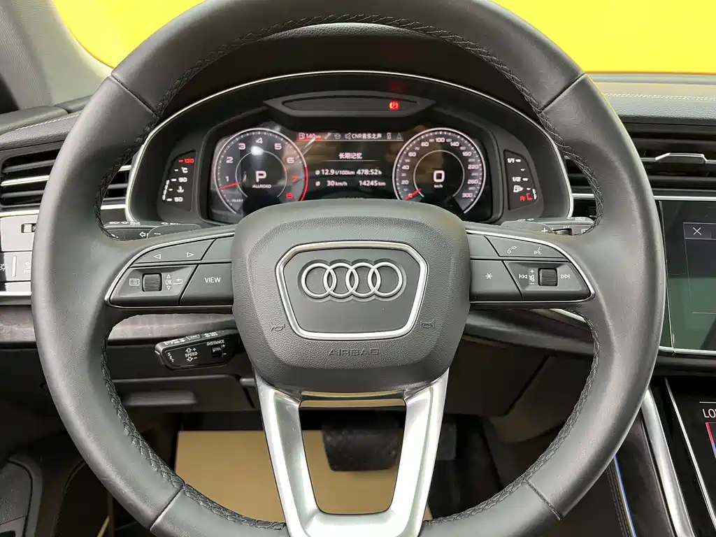Audi Q8 2024 — фото 12