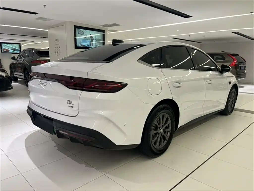 BYD Qin L 2025 — фото 24