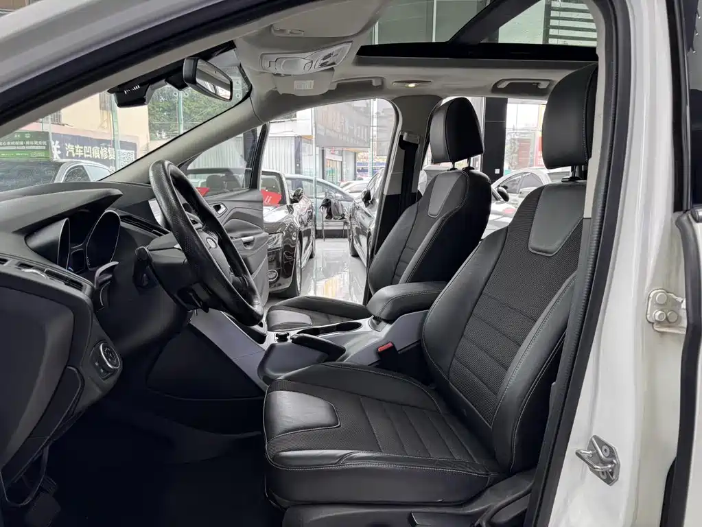 Ford Kuga 2016 — фото 7