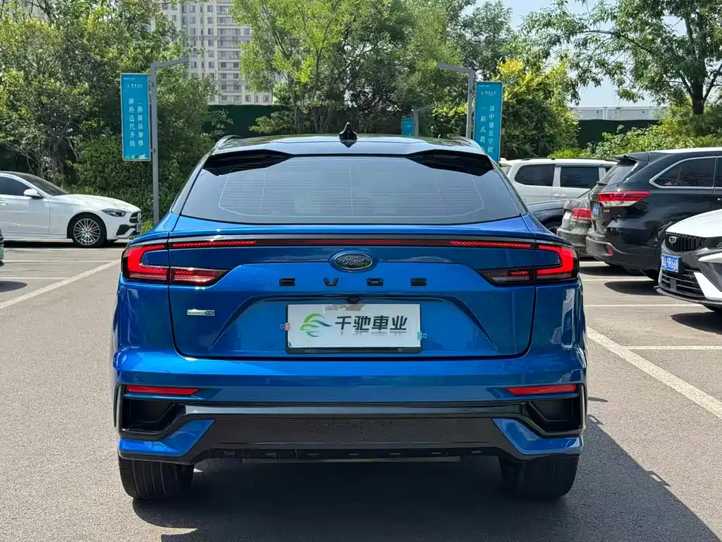 Ford EVOS 2022 — фото 17