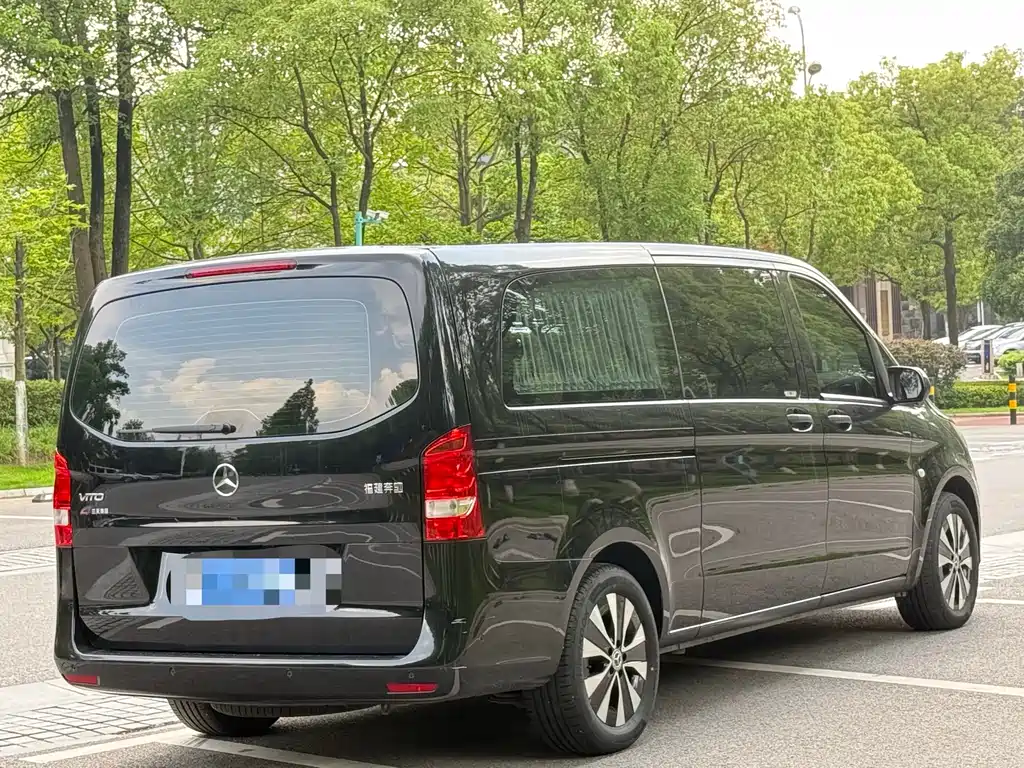Mercedes-Benz Vito 2024 — фото 12