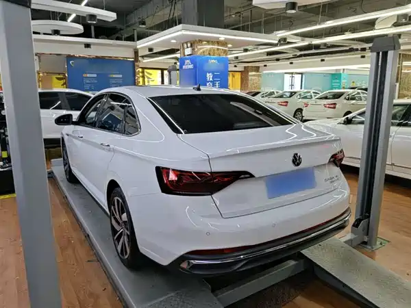 Volkswagen Sagitar 2025