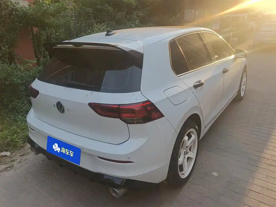 Volkswagen Golf 2024