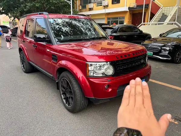 Land Rover Discovery 2014