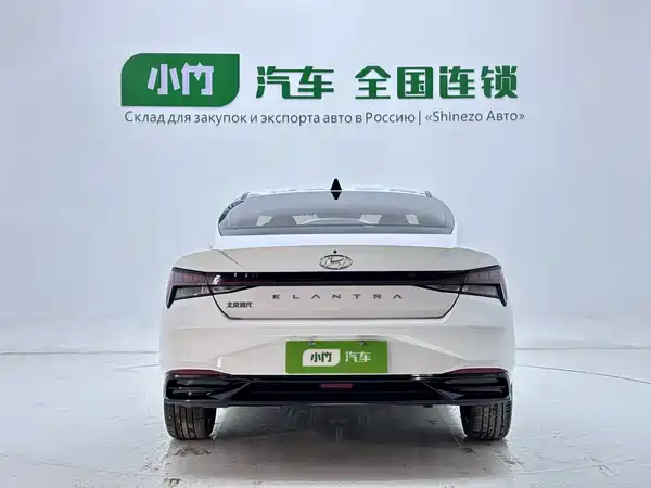 Hyundai Elantra 2023
