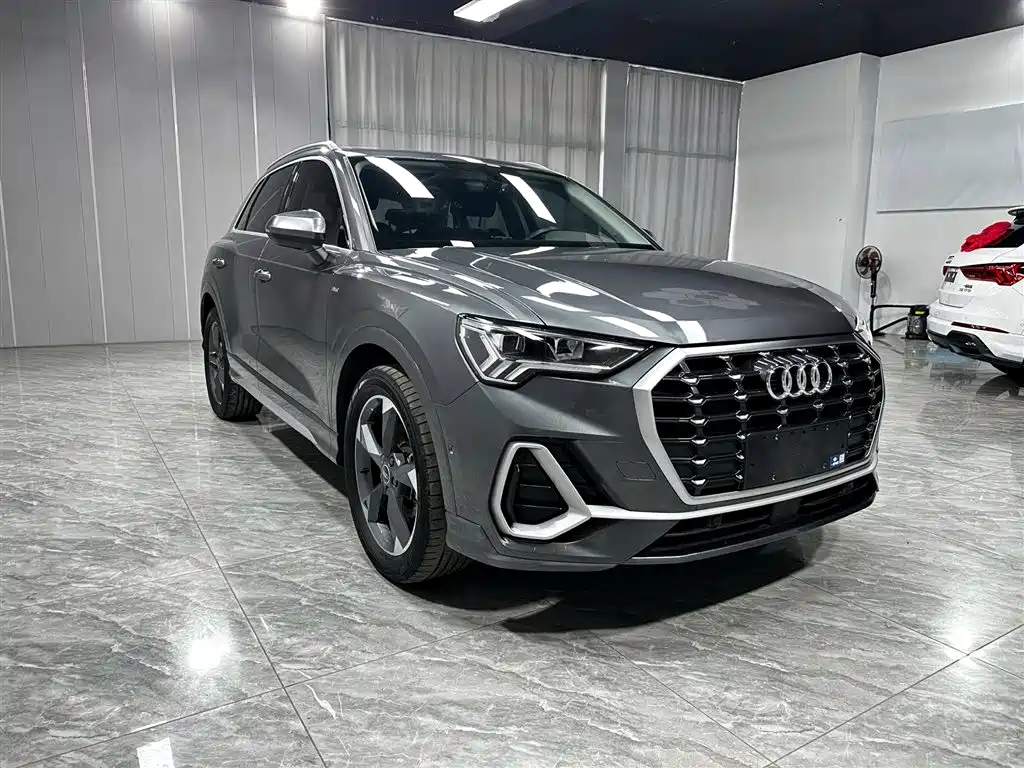 Audi Q3 2022 — фото 3