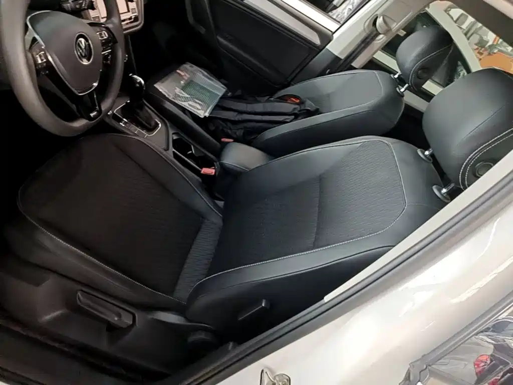Volkswagen Tiguan L 2020 — фото 15