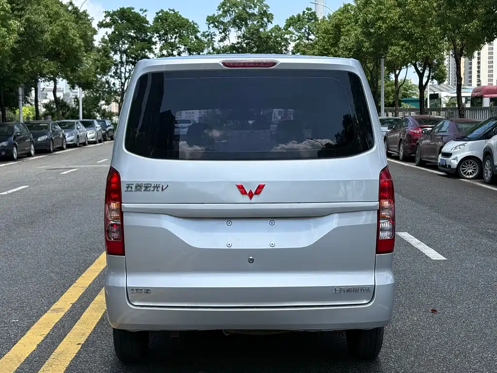 Wuling Hongguang V 2020 — фото 6
