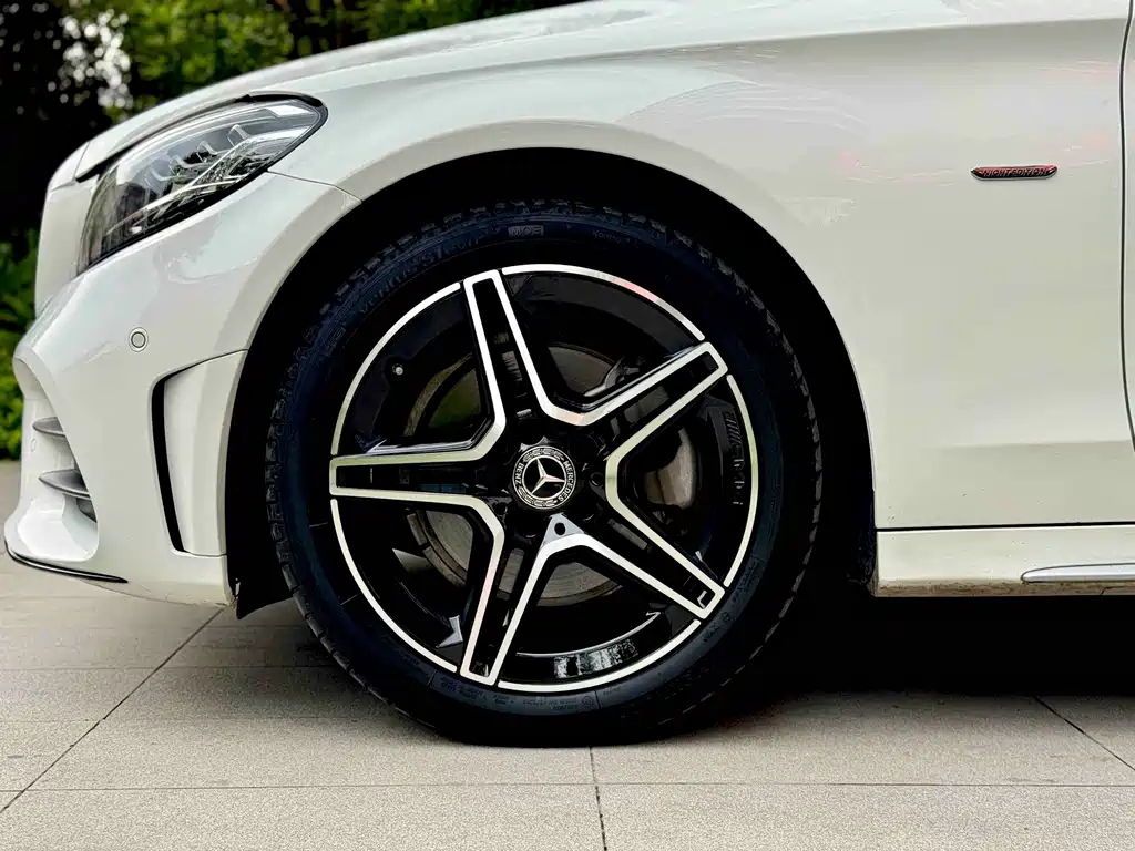 Mercedes-Benz C-Class 2021