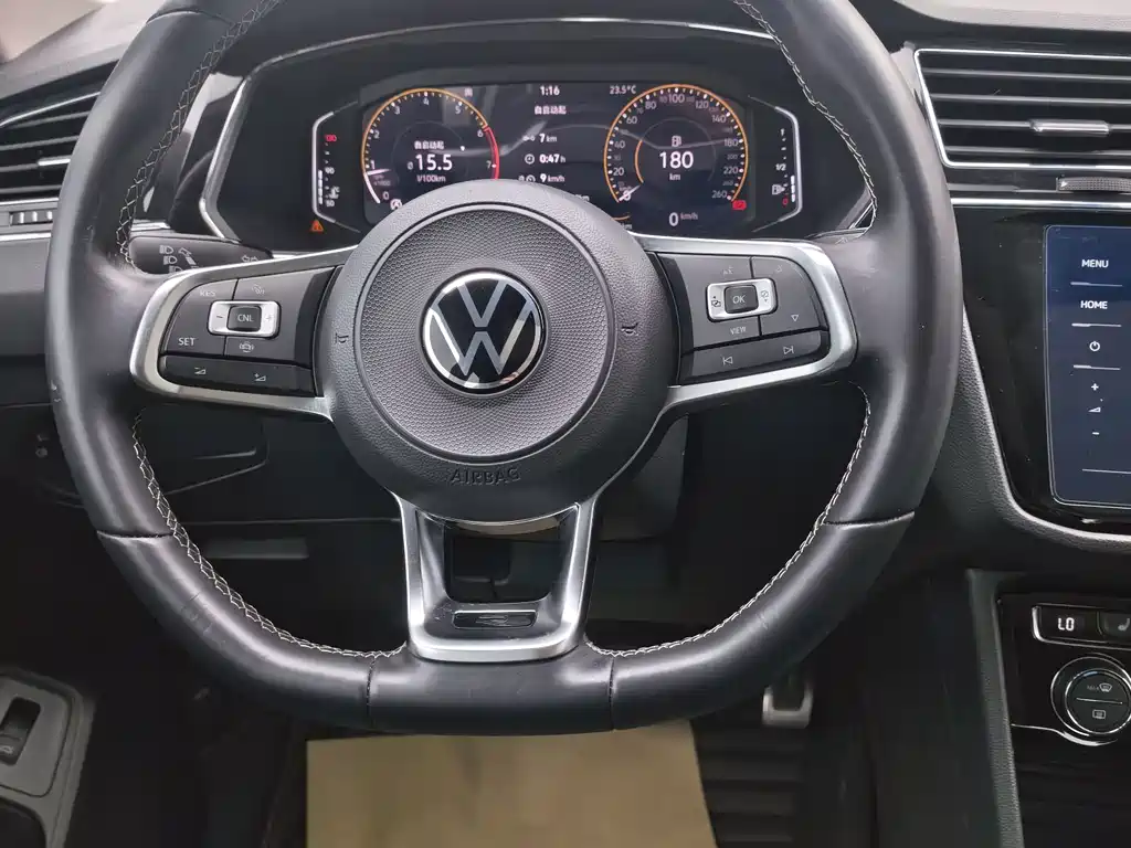 Volkswagen Tiguan L 2021 — фото 13