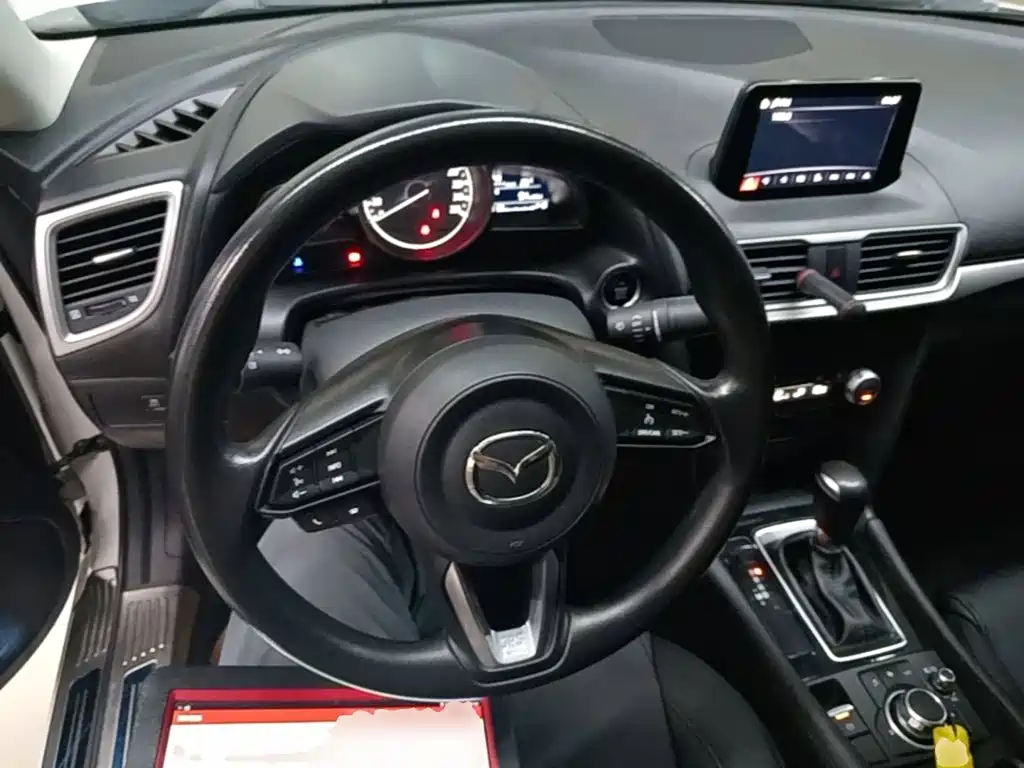 Mazda 3 Angkesela 2019 — фото 11