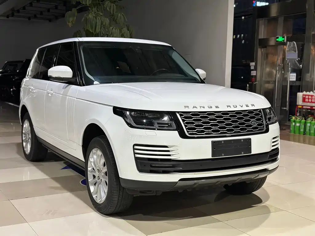 Land Rover Range Rover 2019 — фото 1