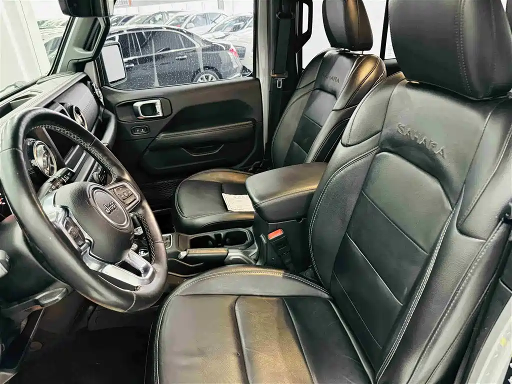 Jeep Wrangler 2020 — фото 13