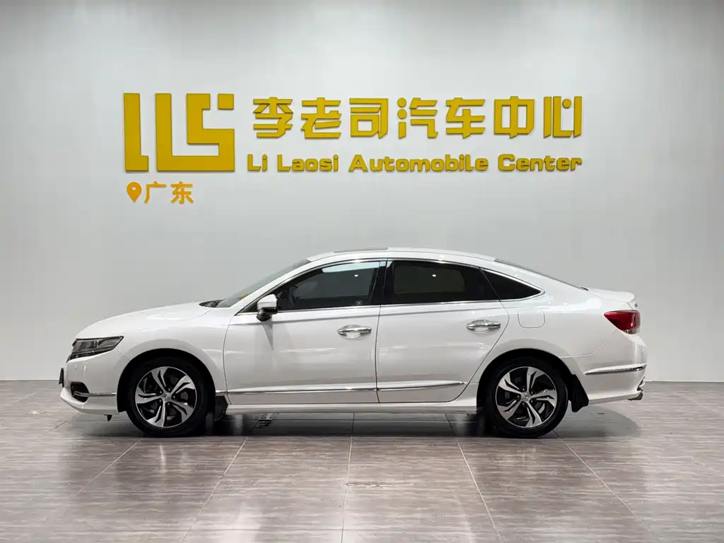 Honda Spirior 2016 — фото 4
