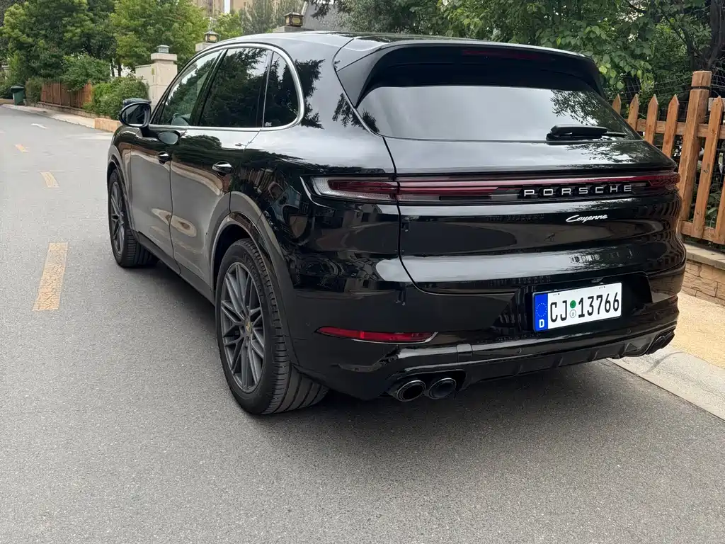 Porsche Cayenne 2024