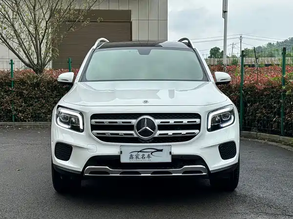 Mercedes-Benz GLB 2021